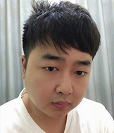 92年银行上班的哥子征婚,年入20万