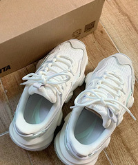 ��̤���ְ��ˣ����ϲ�����ϵ��