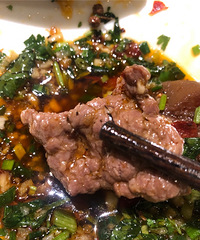 ��һ�Ҷ�������ꡪ��ţ�ã��ص������ϻ����ζ��