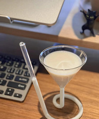 当冤种朋友给我寄了这个神奇杯子! 我就离不开它了....