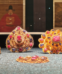 ���칬÷��Ĺ����Ƕ��ʯ��ͷ�澪��