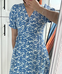 这条UR碎花裙要不要留?