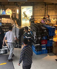 劲浪杨家坪店特卖来了,全场2折起!换季外套卫衣裤子都打巨折