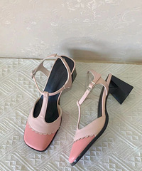 ���ľѻ��� ���ƴ��ɫ���ǰ�