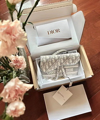 Dior��ɫ��ĺÿ�ѽ���������ɫ