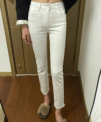 ǧ���������ݵİ׿��ӣ�