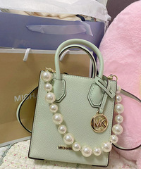 �����ǰ�æ������������Υ����