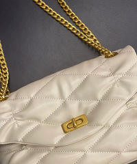 ��UR���·�������俴�����������һ�۰���