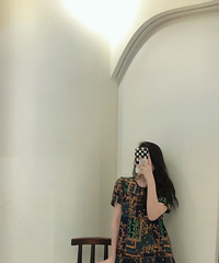 给妈妈买的衣服、均价不到两百、自己试穿了感觉自己都可以穿