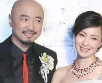 导演老婆已经把好几套房产拿去卖了