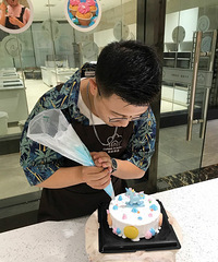 26岁医疗行业的小哥征婚,喜欢吃喝玩乐旅游和学厨艺