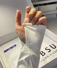 冰袖真的算是物理防晒元老级单品,每年必买