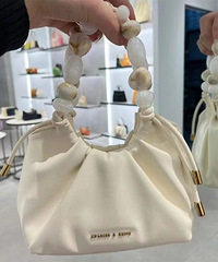 ������ƶ������ס�ˣ������ˣ���������