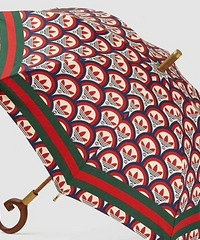 Gucci和Adidas联名款雨伞,售价1.1万元,你买吗?