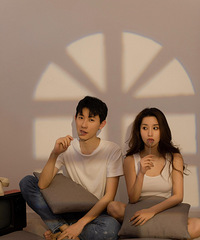 520适合秀恩爱,第一回这么正式的一起拍照,表现力还不错!