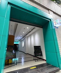 ��ְ������һ����Ļ���ٺܶ���������