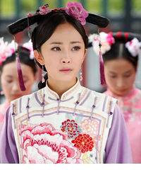 话题女王杨幂,与“爆剧”渐行渐远