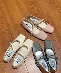 ��ɫ��Ь����޻𣬽����Ƕ�����������