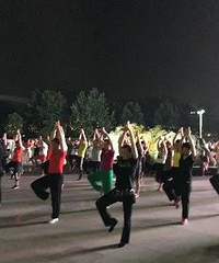 现在跳坝坝舞的有些人怎么这么歪恶