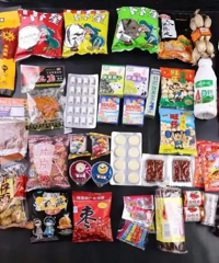 ��ͯ���������ˣ�һ��˵һ��ӡ����̵�ͯ����ʳ��