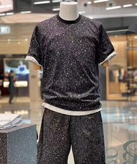姐们们:万象城好多品牌在搞活动哦,喜欢捡耙活的可以冲一波。
