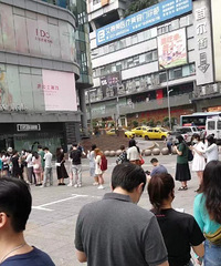 重庆人有多疯狂?早上天还没亮就去排茶颜悦色了