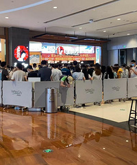 重庆人有多疯狂?早上天还没亮就去排茶颜悦色了