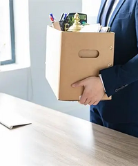 人近30,领到公司大礼包