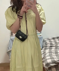 绿or白?姐妹们来帮我选一下,这两个裙子留哪个