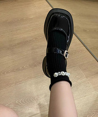 暗黑萝莉风的小皮鞋!上脚真的很好看诶