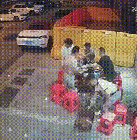 浙江5男子吃烧烤上热搜,网友纷纷点赞