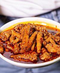 ����������ǿ�ƻع飬�³��ļ�צ�����������ζ��