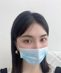 ���ڰ��ҵĺ�ü�ĳ���Ұ��ü