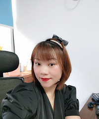81年女儿上高中的单亲妈妈征婚,从事财务管理工作
