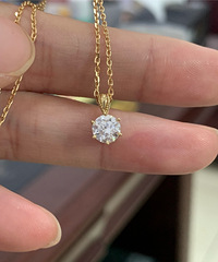 买了一些不太大众的宝石,这样买,实现钻石自由