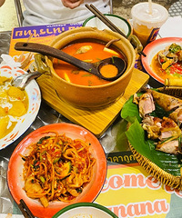 ����һ���Լ۱ȳ��ߵ�̩�ͣ����������������ζ��