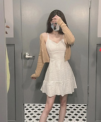 这个牌子衣服重庆只有两家店,衣服好看显身材