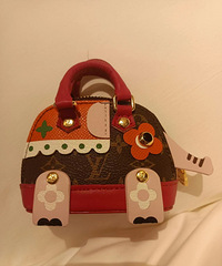 �������LVС�������ļٵİ�