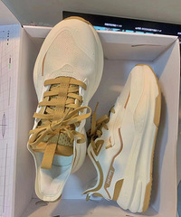 ����˵���б���̤��˫�ܲ�Ь���޵�