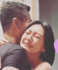 小s抱住老公大喊:你还爱我!