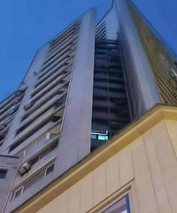 67岁老人散步被A3复印纸砸中身亡
