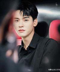 ����Ӣ��˧����ȴ�ܸ�һ�Ŵ��죬��6λ���ǵ����̫��������