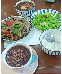 ��֬�����£�����һ���±�һ�����٣���ʼ������