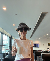 优衣库的这个T,棉质真的很好,姐妹们都去买吧