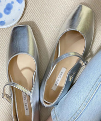 ���ı������ɫС��Ь��Ҳ����������ÿ�