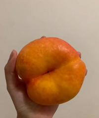 肉特别细腻的油蟠桃,汁水多味道甜