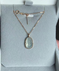 �����������Ů���Ӳ���һ�������