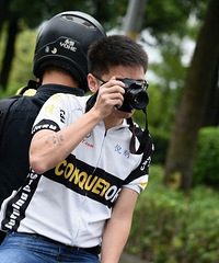 90�꣬�������У���һ������һ����ɫ���Ů��