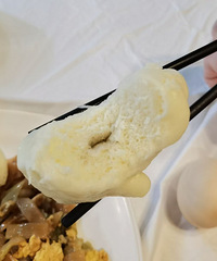 ÿ����ͷ���а��ӵ�����