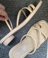 咱就是说,又好看又舒服又平价的凉拖